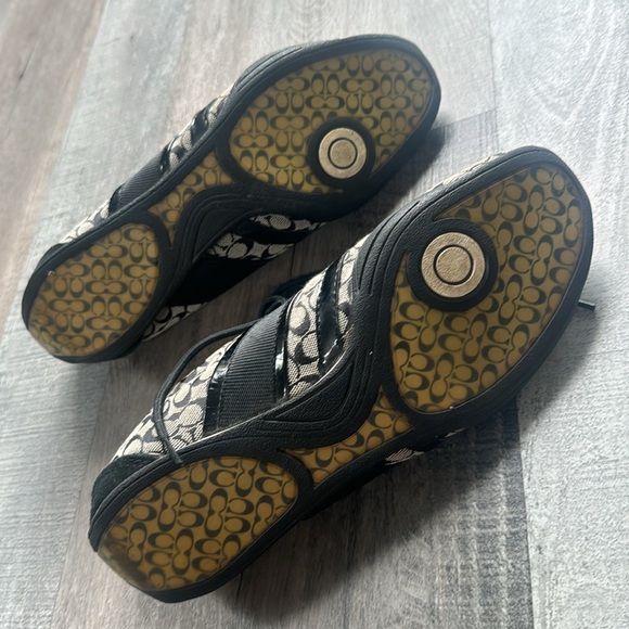 Coach signature C 8 1/2 M women’s lace up sneakers - Picture 7 of 8